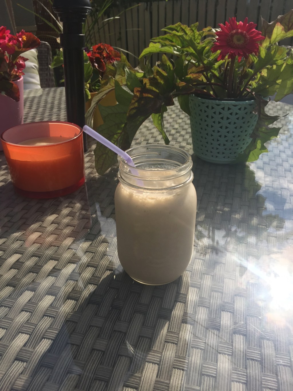 Recipe: ‘Shake’ Off That Summer Heat:  EASY Homemade Vanilla Coffee Protein&nbsp;Shake