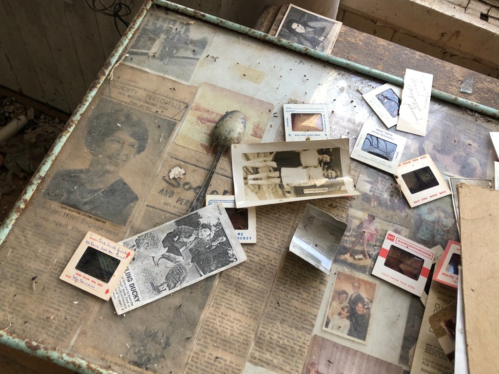 Urbex: The Truest Story About the Abandoned & Eccentric Pastor Lee House